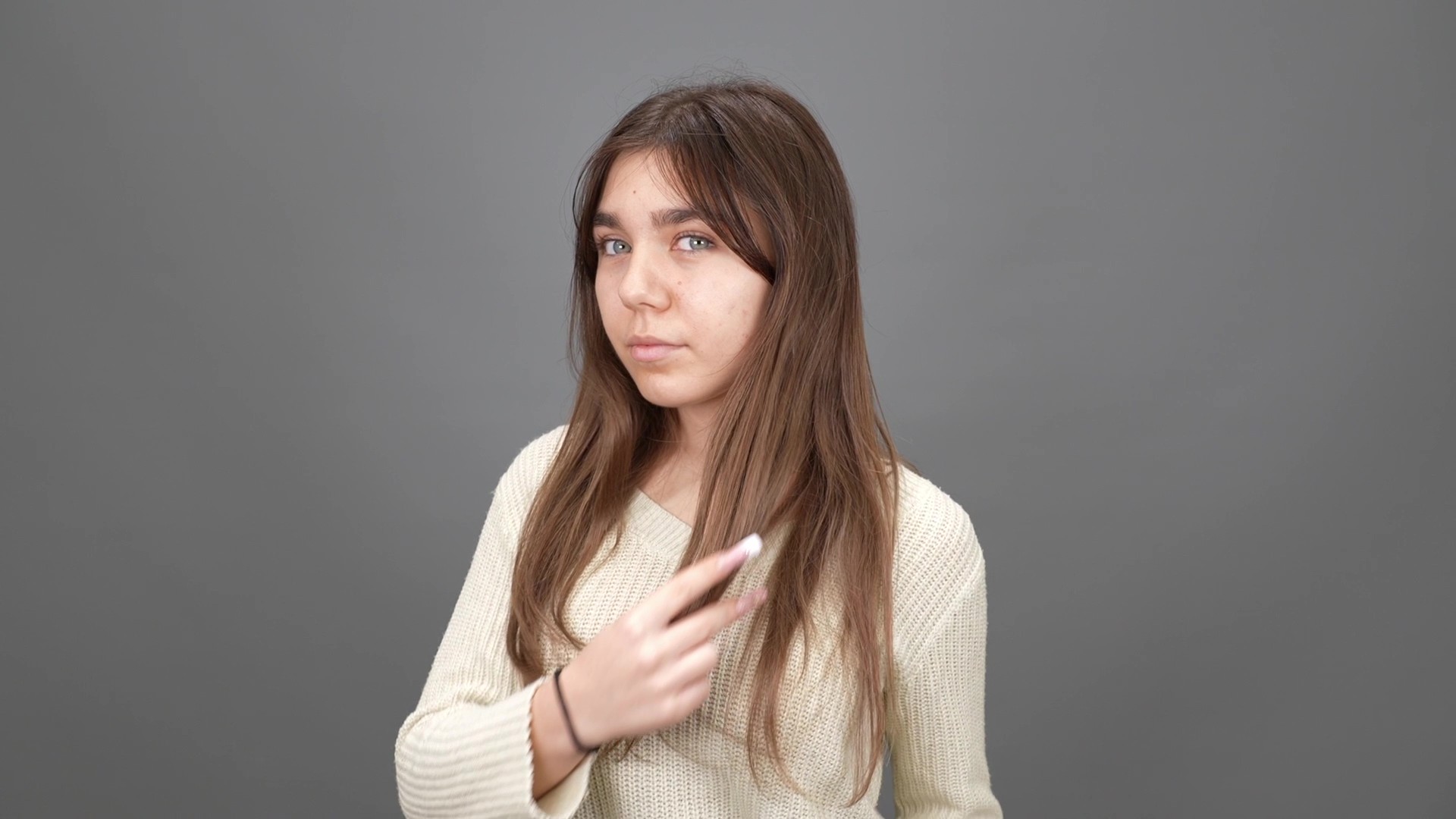 Shatush a tre gradazioni – Tecnica di Rimozione del Colore Cosmetico Scuro Senza Decolorazione