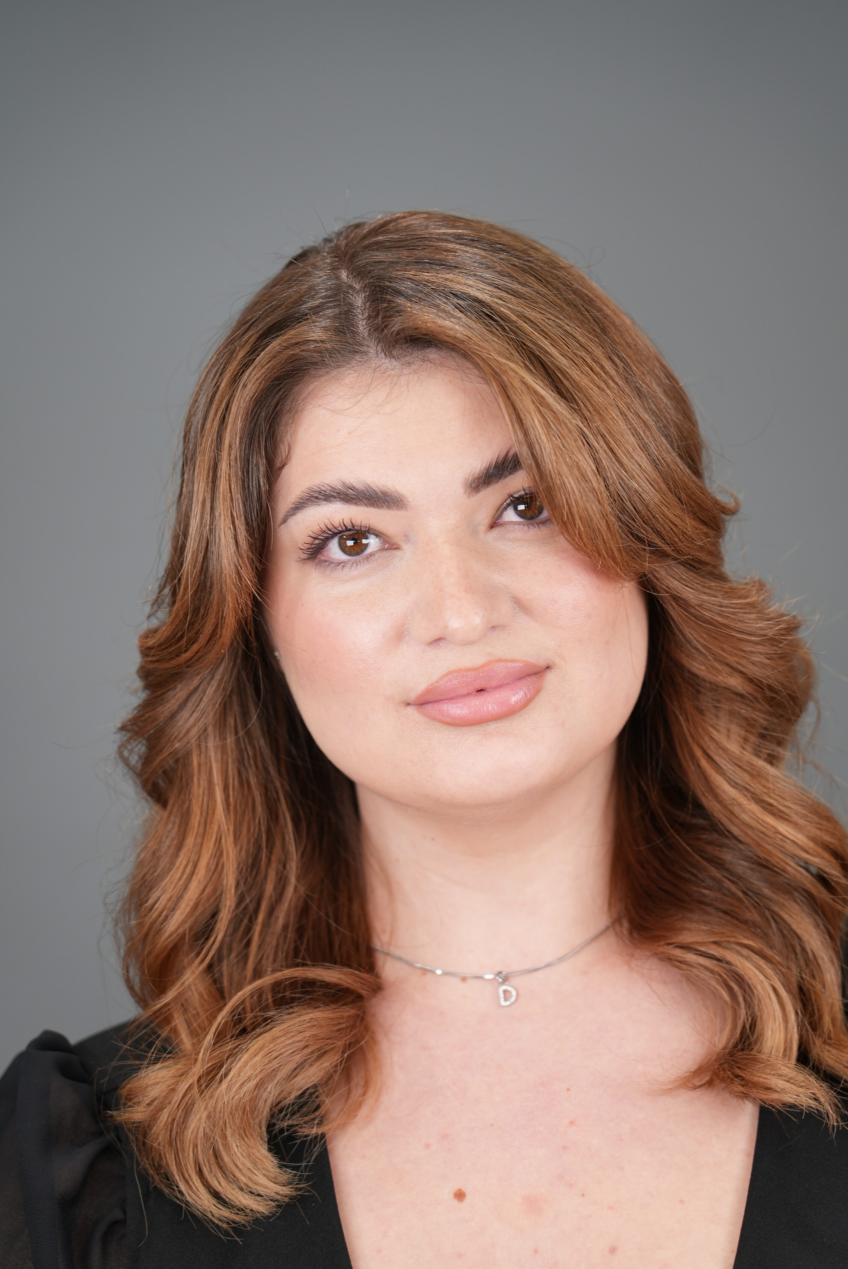 tecnica mista AirTouch e Catonatura – capelli medio grossi e porosi – SFUMATURA